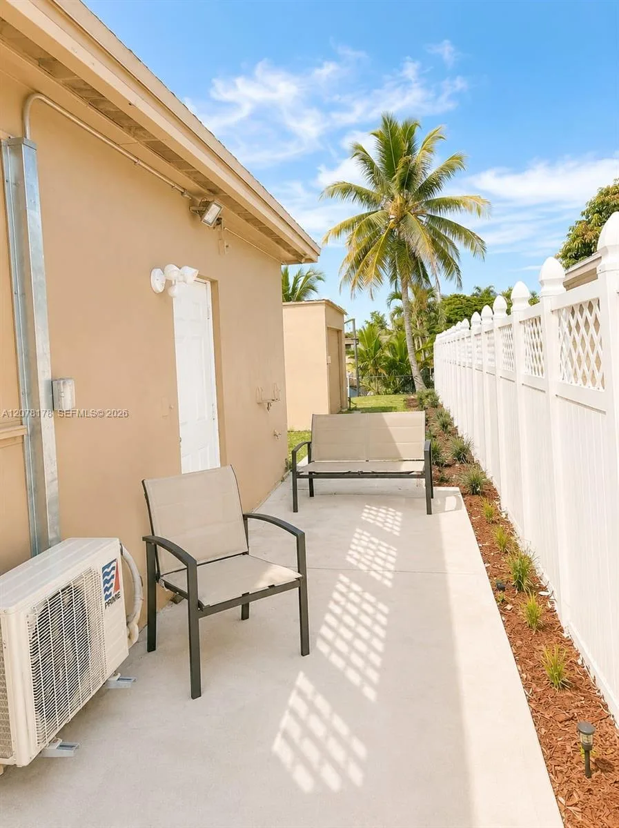 1740 NW 113th Ave # 1, Pembroke Pines, FL 33026