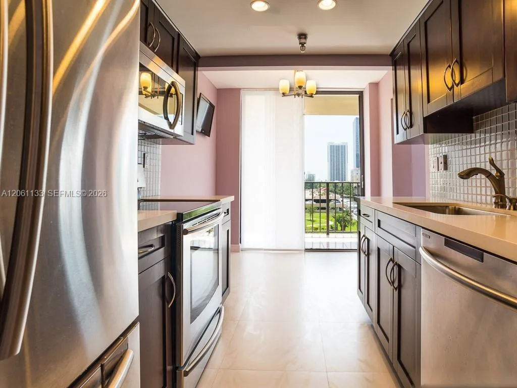 290 174th St # 617, Sunny Isles Beach, FL 33160 photo 8