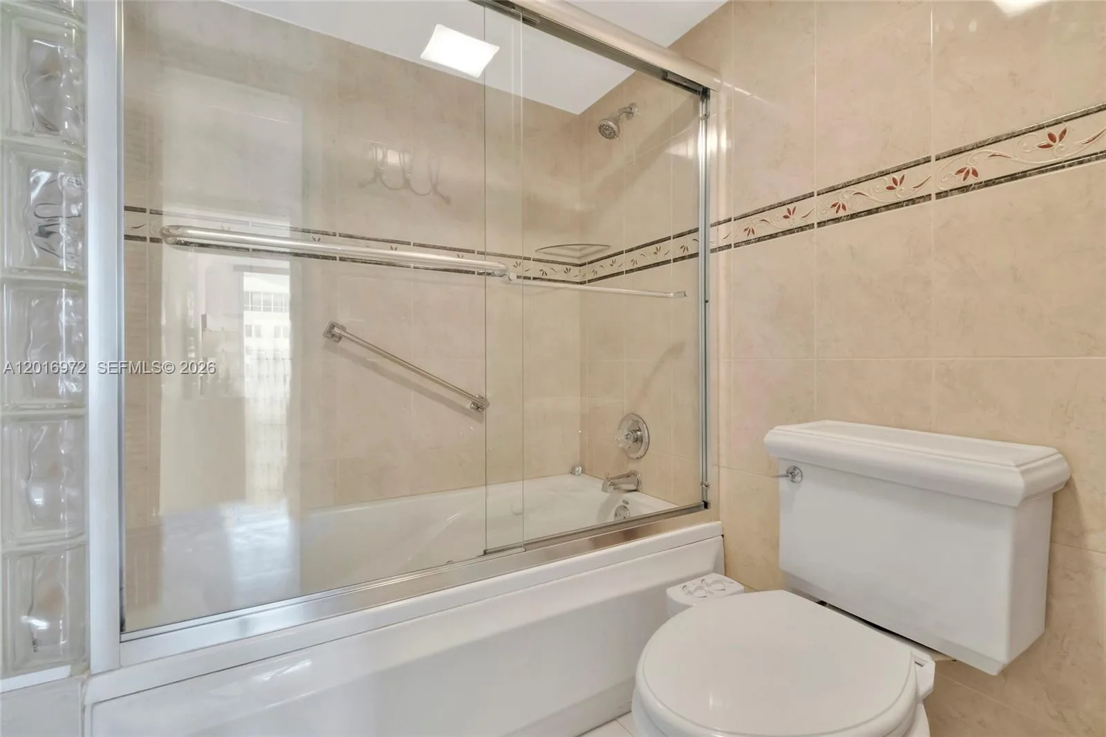2401 Collins Ave # 1805, Miami Beach, FL 33140 photo 8