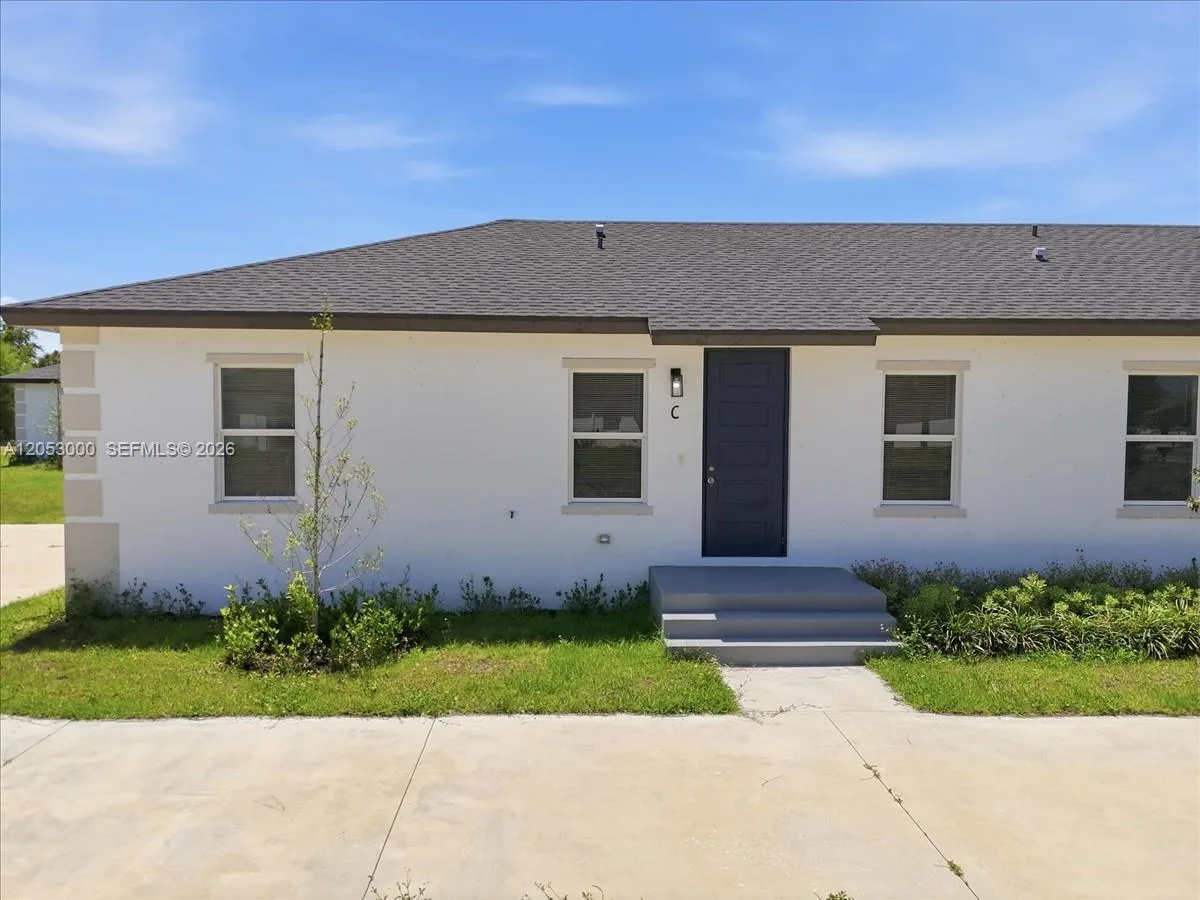 195 Rotonda Blvd W # C, Port Charlotte, FL 33947
