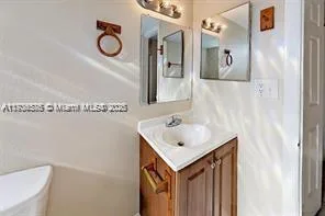 624 SW 16th Ave # C, Fort Lauderdale, FL 33312 photo 4
