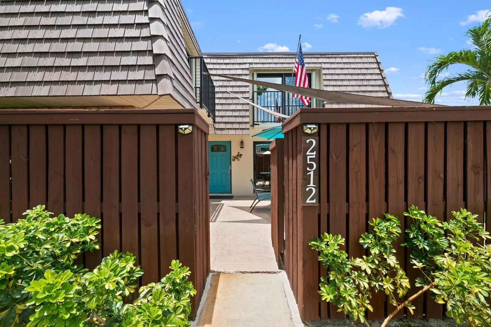 2512 SW 15th Street, Deerfield Beach, FL 33442