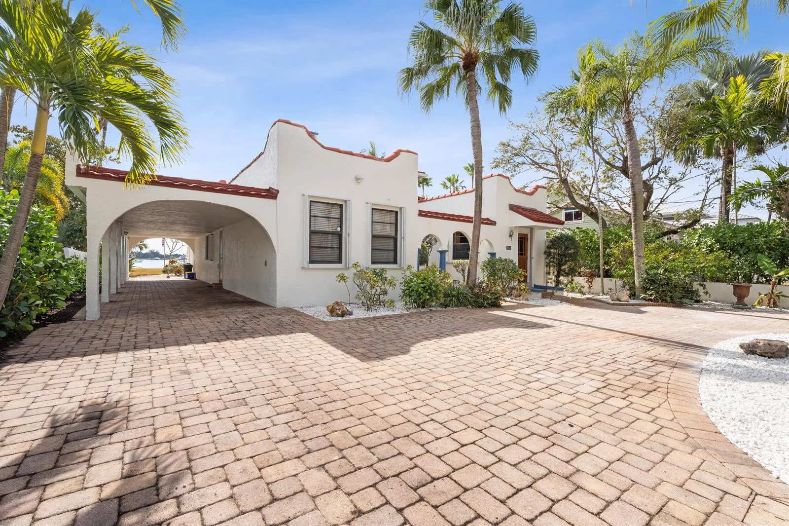 114 S Lake Drive, Lantana, FL 33462 photo 10
