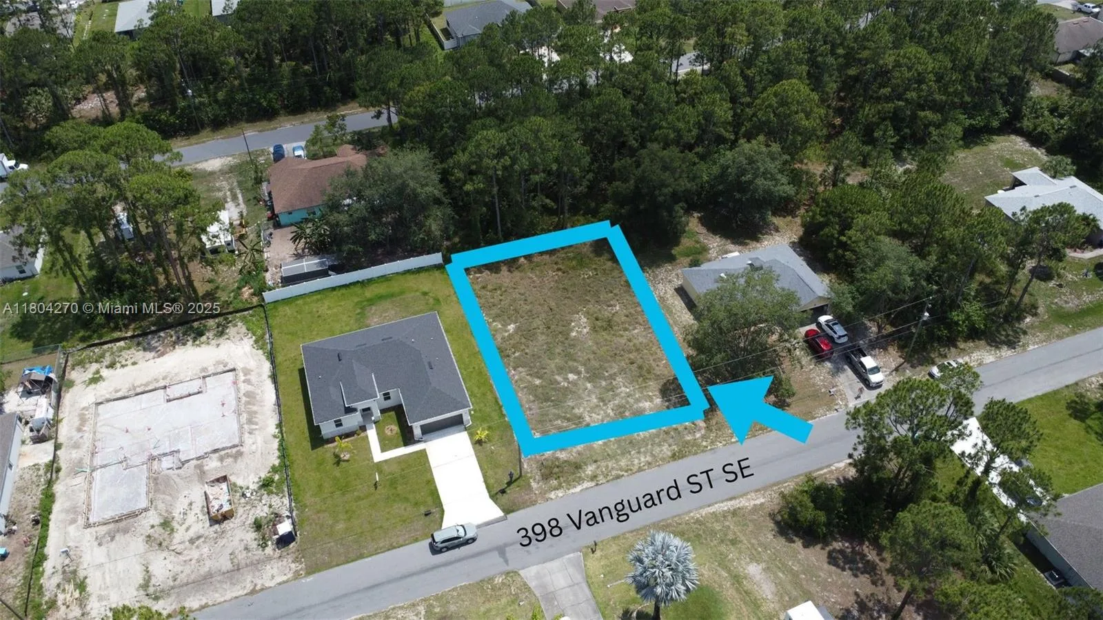 398 Vanguard ST SE, Palm Bay, FL 32909 photo 2