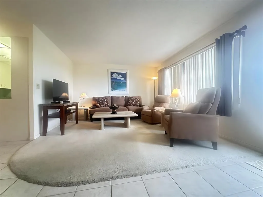 4037 HARWOOD D, Deerfield Beach, FL 33442 photo 2