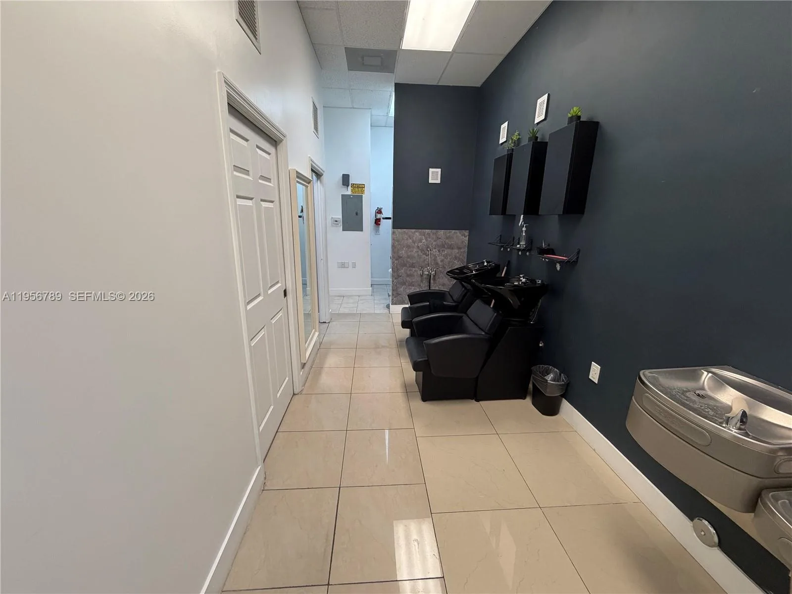 18505 NW 75th Pl, Hialeah, FL 33015 photo 5