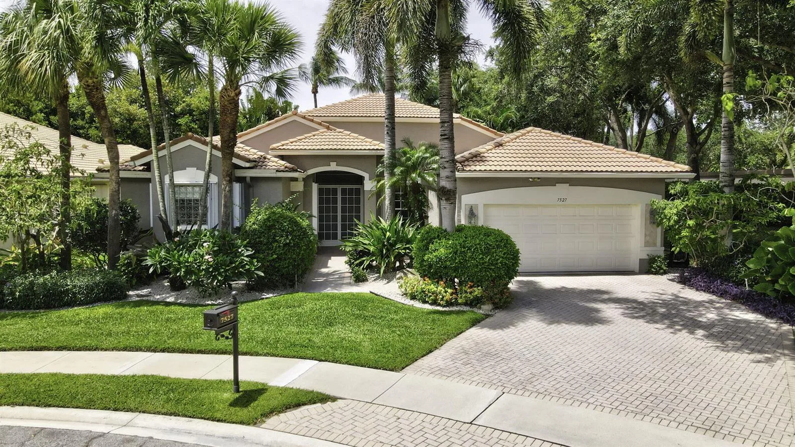 7527 Monticello Way, Boynton Beach, FL 33437