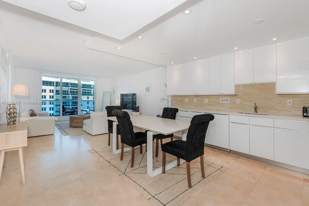 2301 Collins Ave # 1515, Miami Beach, FL 33139