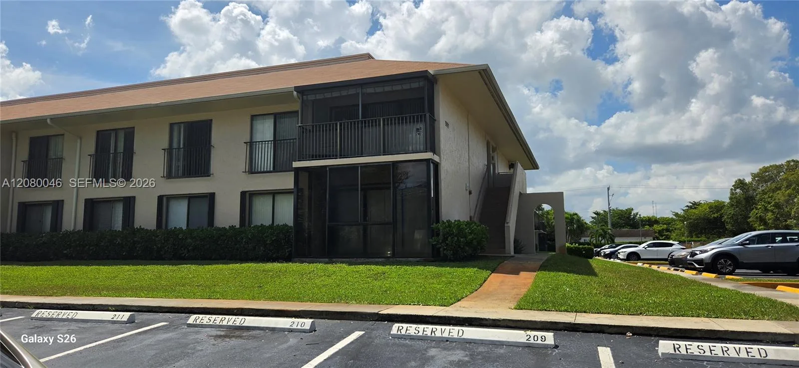 5981 Washington St # 206, Hollywood, FL 33023