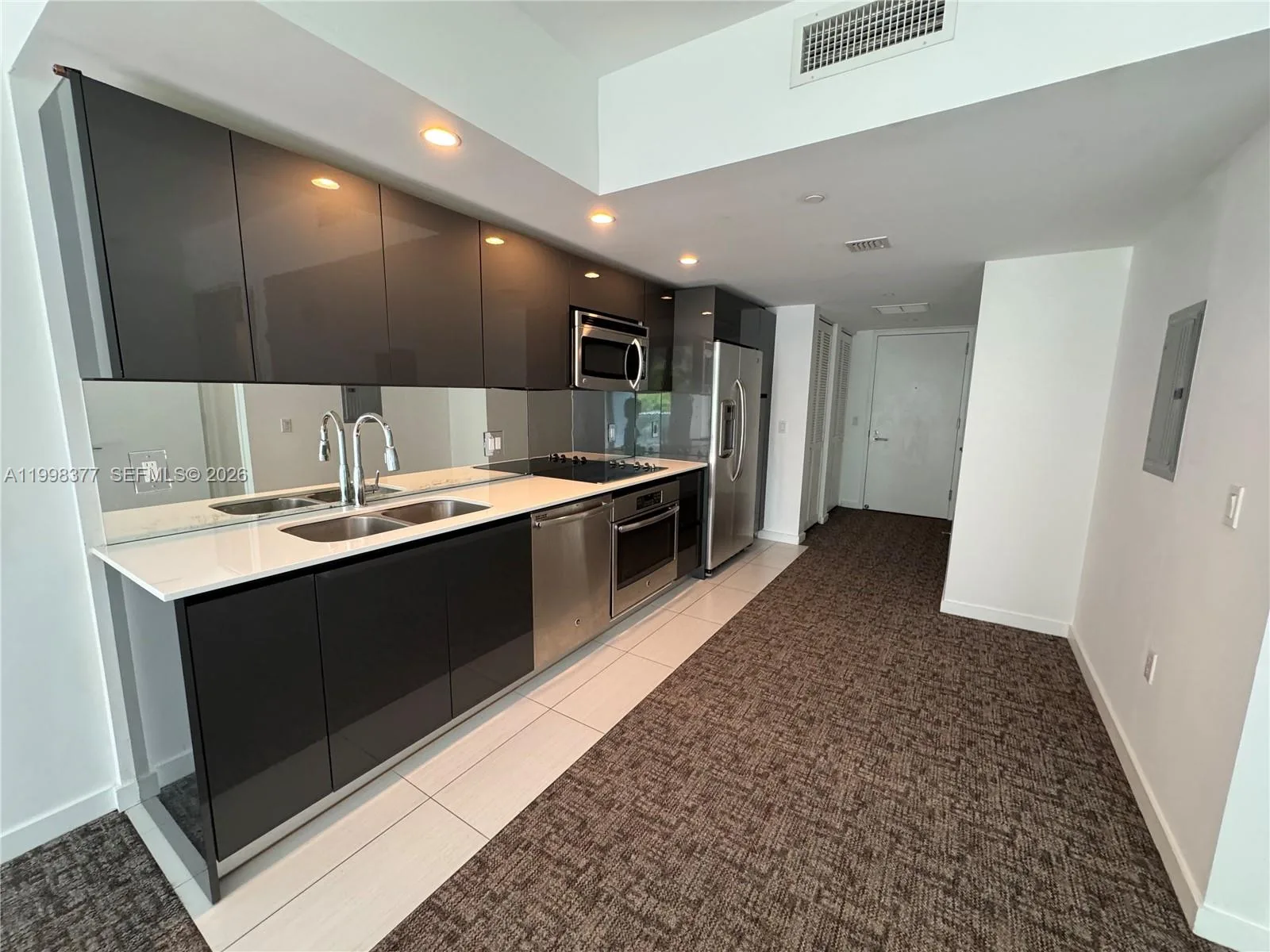 31 SE 6th St # 305, Miami, FL 33131 photo 7