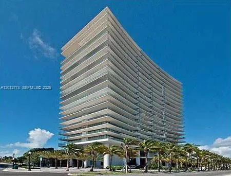 Apogee photo 10