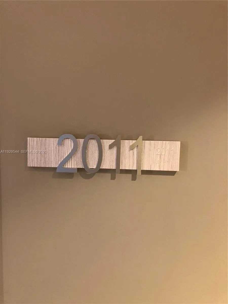 1000 Brickell Plz # 2011, Miami, FL 33131