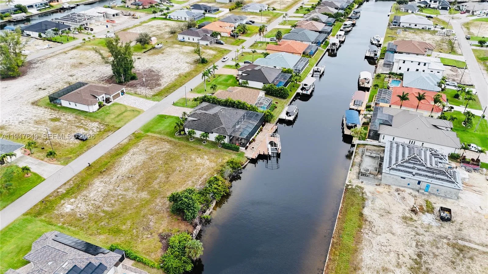 718 NW 38 pl, Cape Coral, FL 33993 photo 8