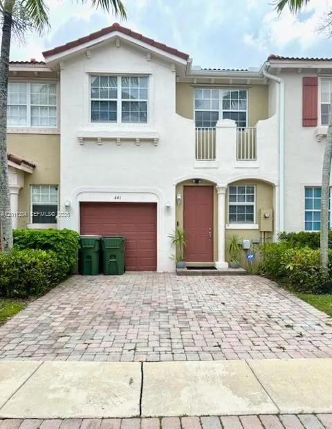 641 NE 21st Ter, Homestead, FL 33033 photo 2