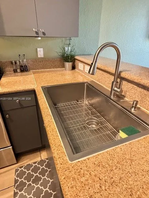 641 NE 21st Ter, Homestead, FL 33033 photo 9