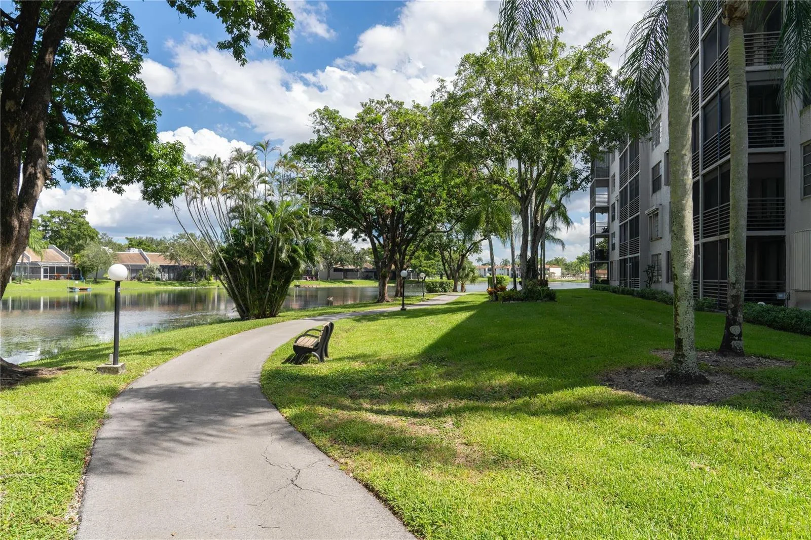 1101 Colony Point Circle # 220, Pembroke Pines, FL 33026 photo 11