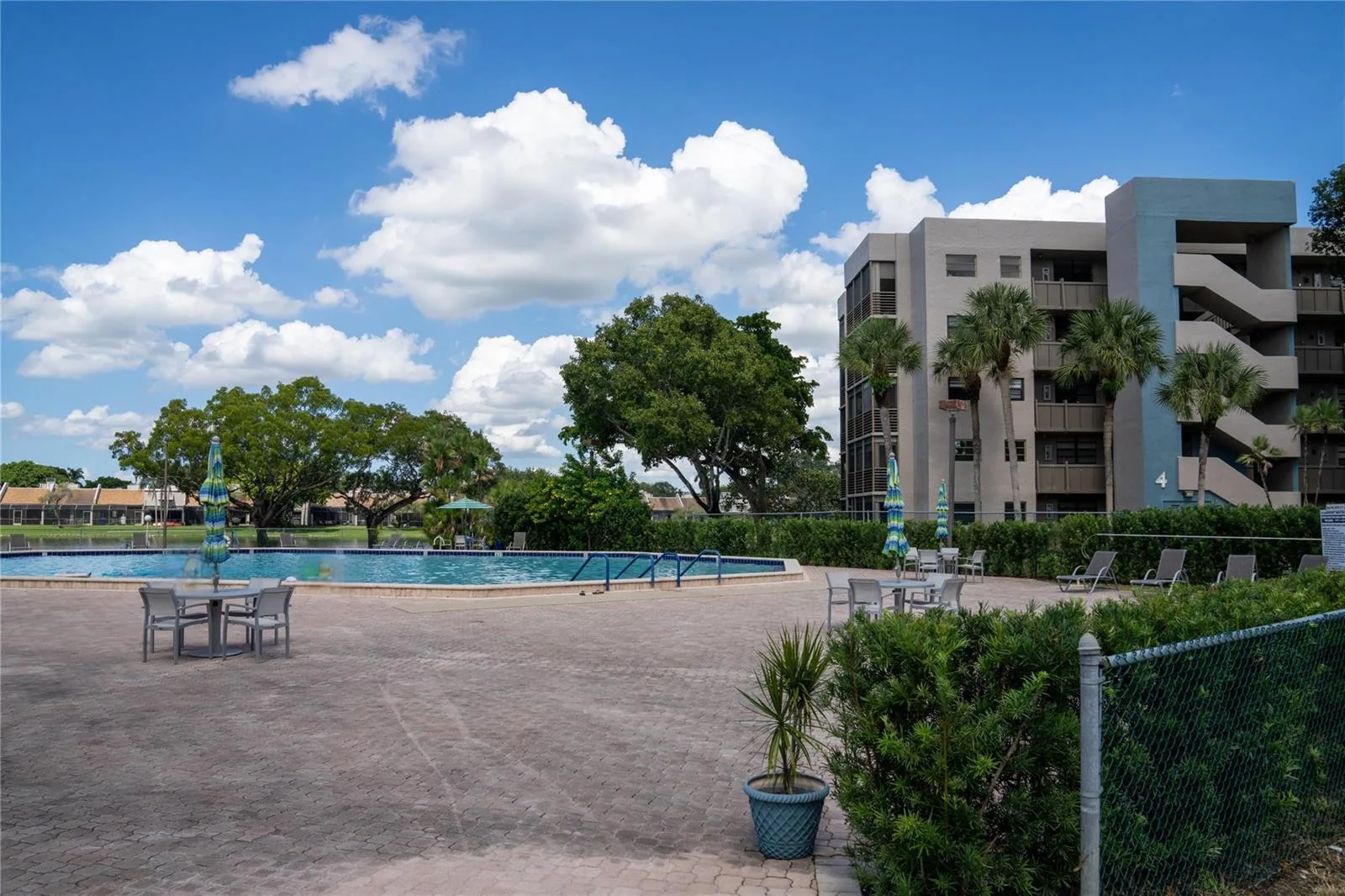 1101 Colony Point Circle # 220, Pembroke Pines, FL 33026 photo 7