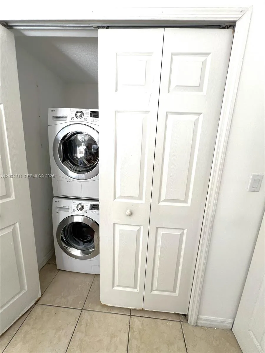 2914 SE 15th Ter, Homestead, FL 33035 photo 9