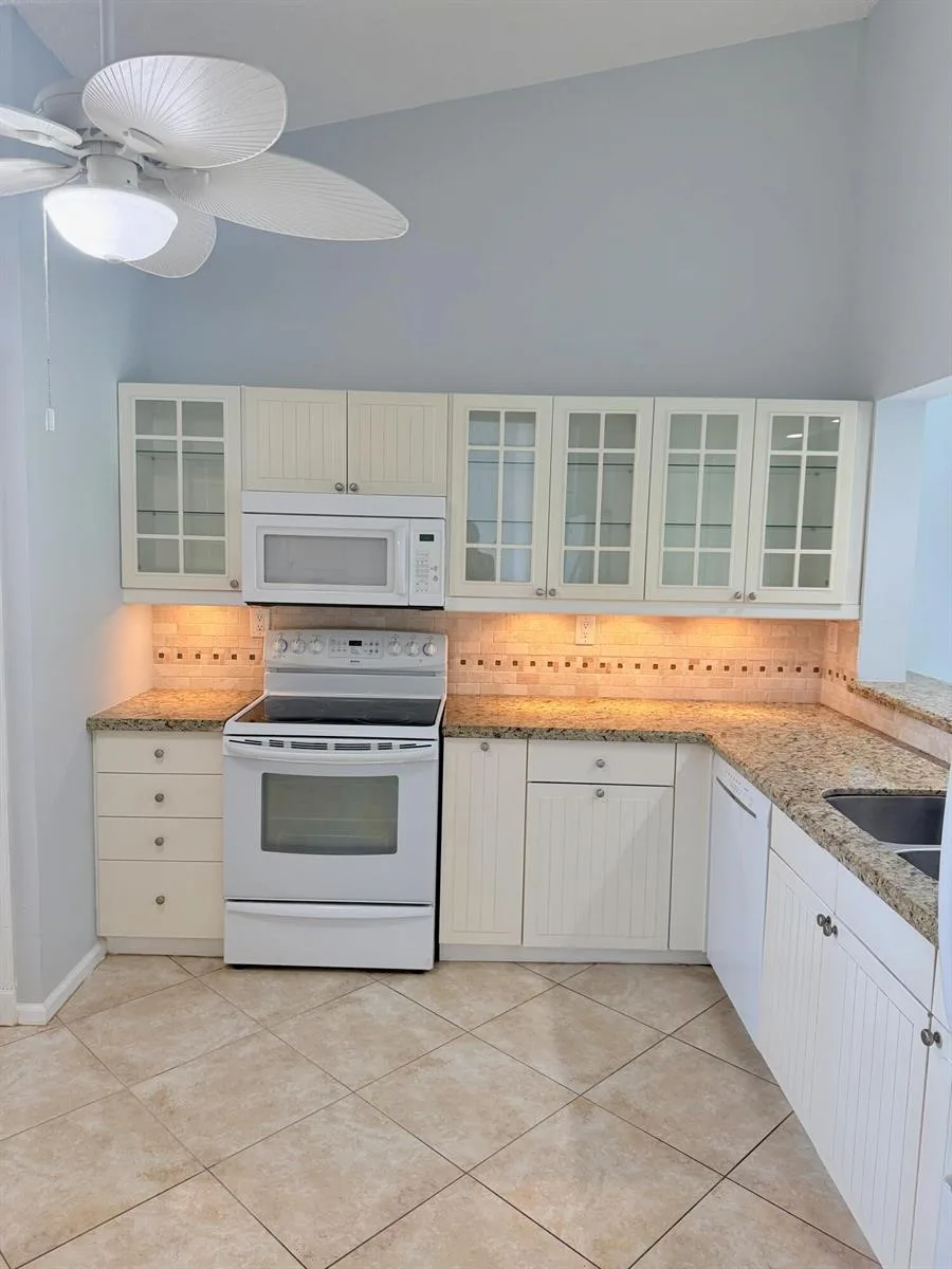 2351 NE 14th Street Causeway # 537, Pompano Beach, FL 33062