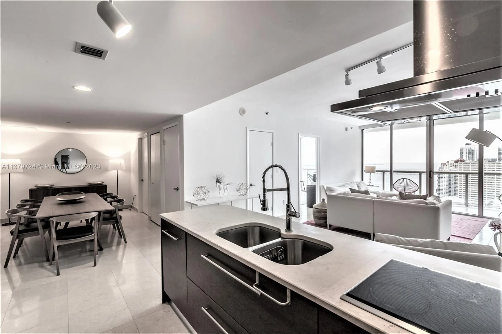 495 Brickell Ave # 3603, Miami, FL 33131 photo 7