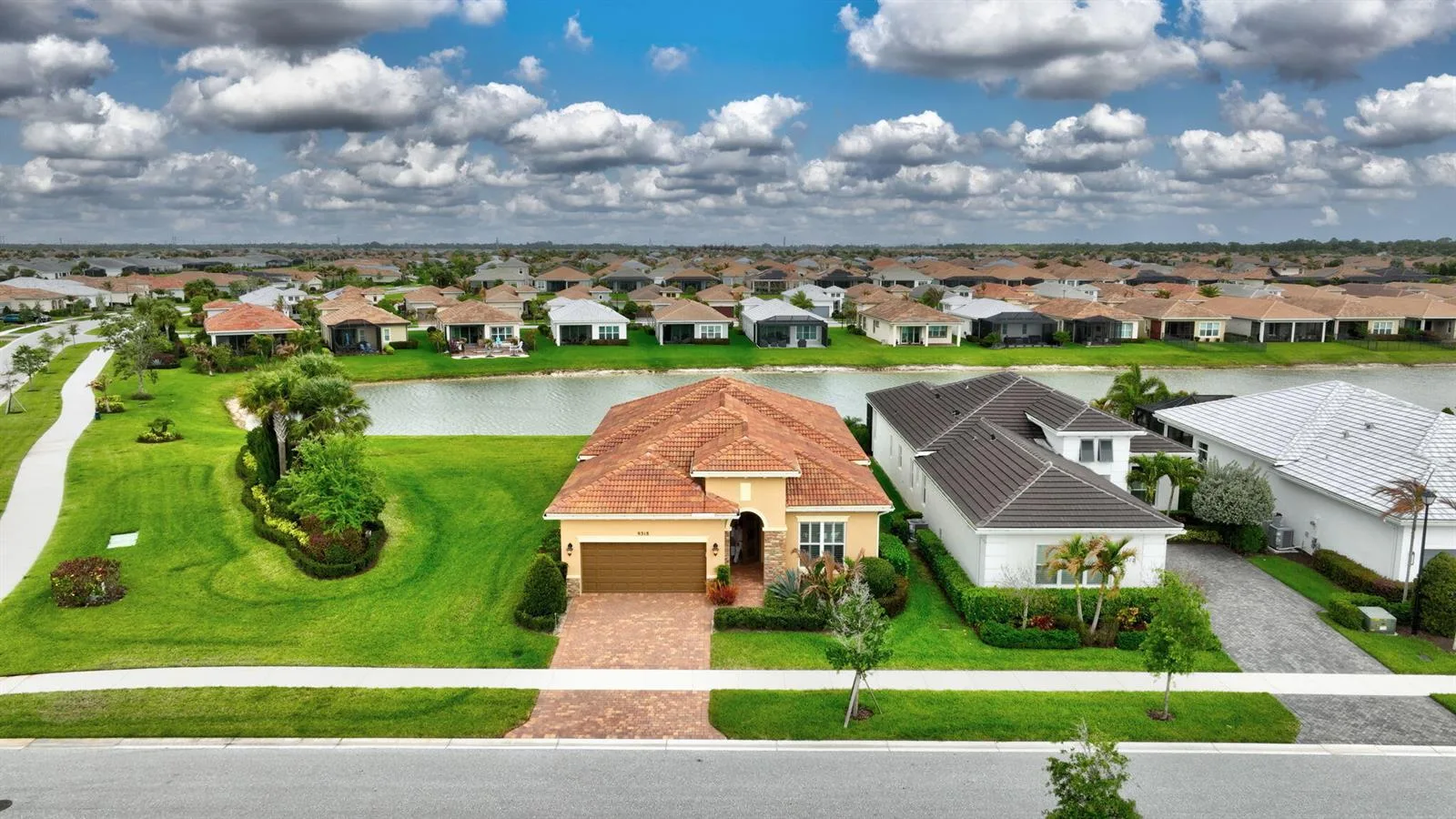 9318 SW MIRACOLI Way, Port St. Lucie, FL 34987 photo 4
