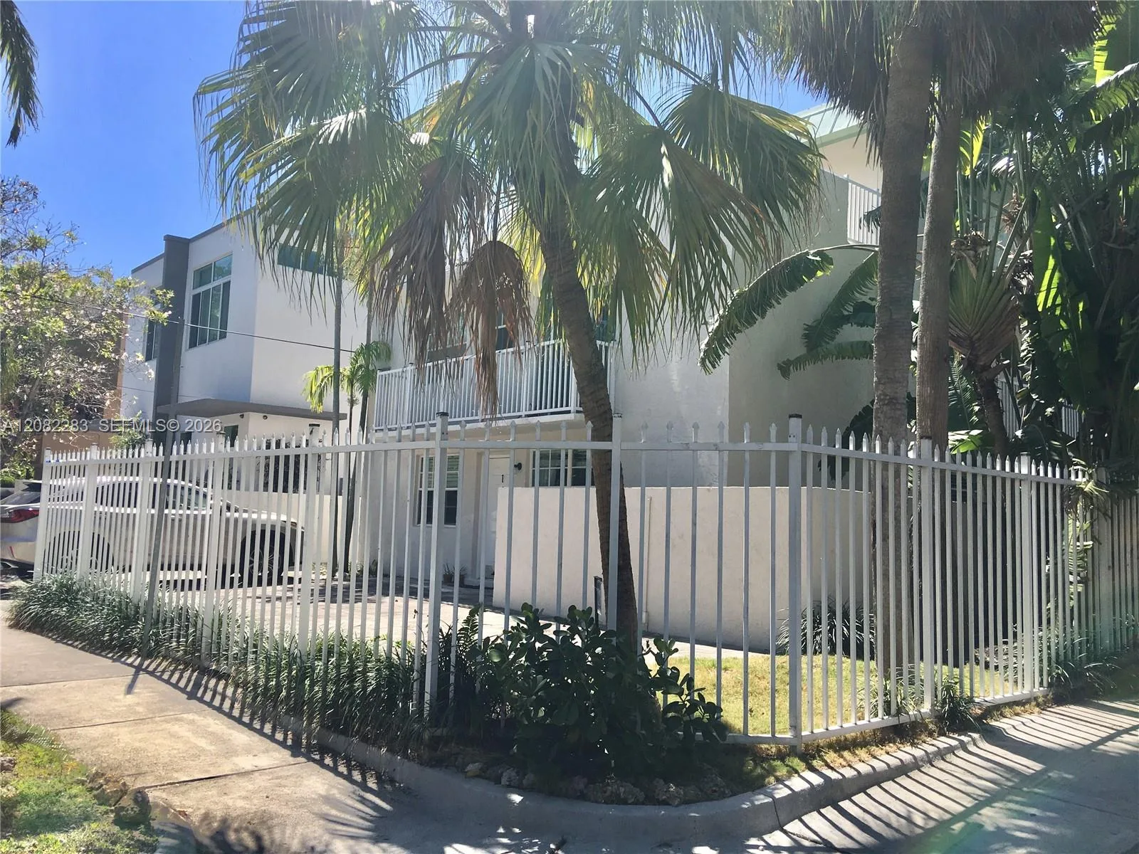 3203 Mary St # 4, Miami, FL 33133