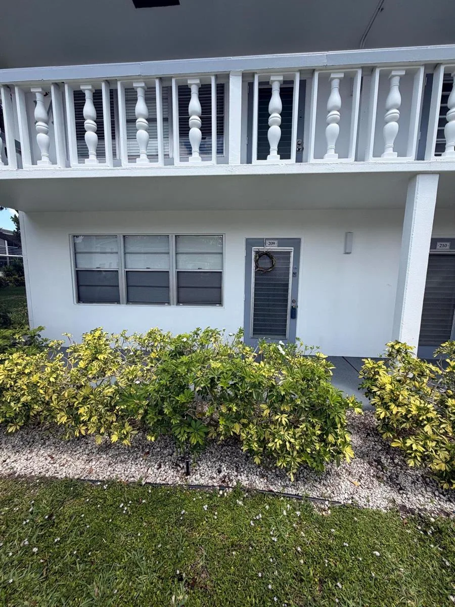209 Newport M # 209, Deerfield Beach, FL 33442