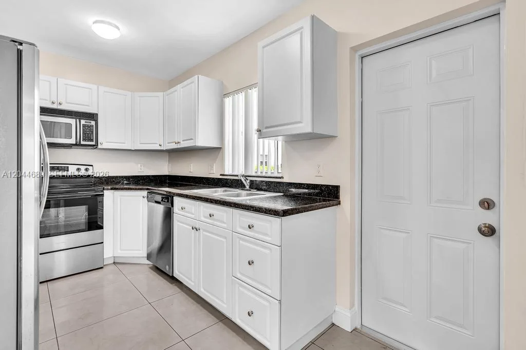 1316 NW 3rd St, Fort Lauderdale, FL 33311 photo 11
