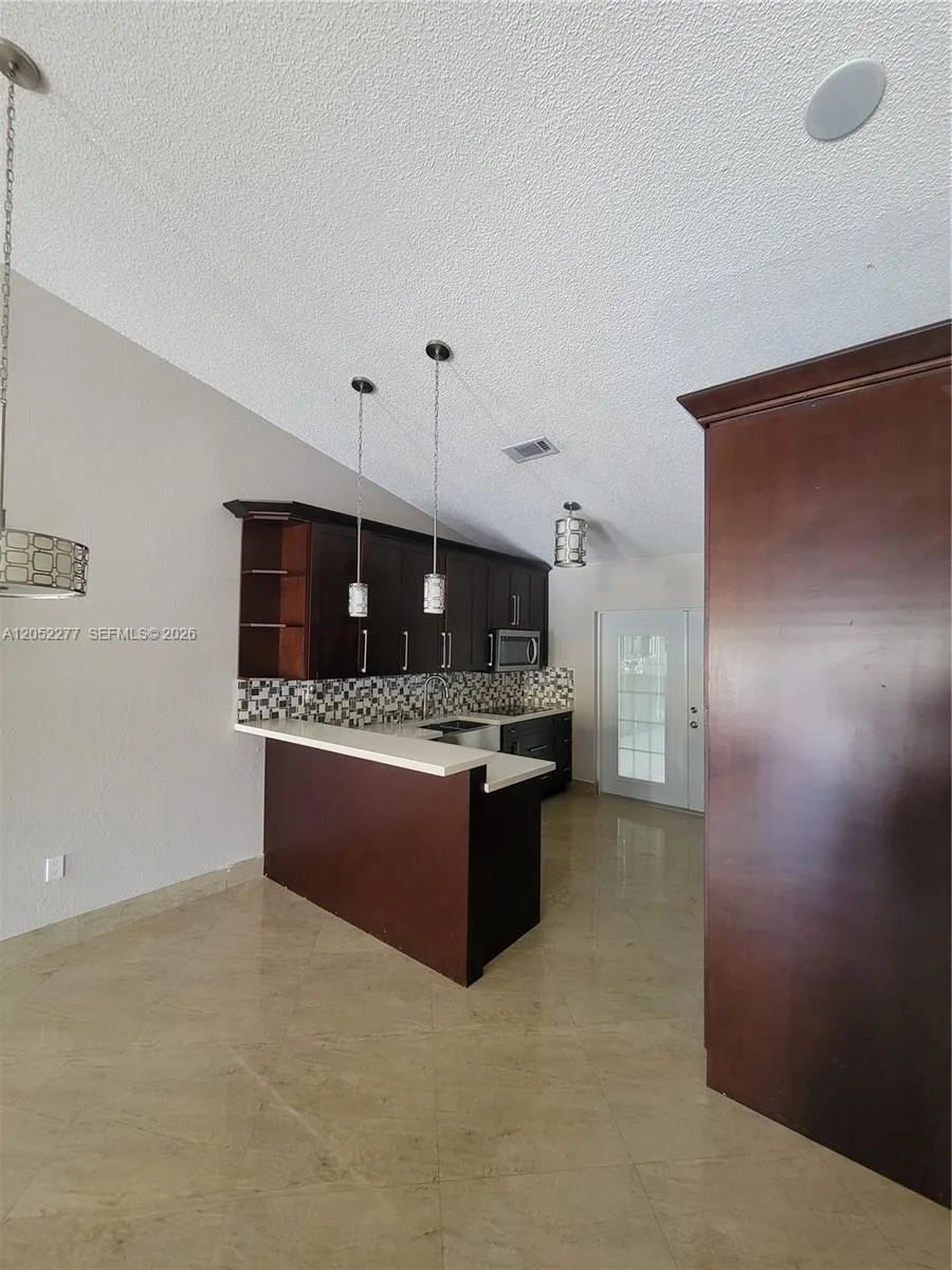 7191 W 24th Ave # 50-PH5, Hialeah, FL 33016 photo 5