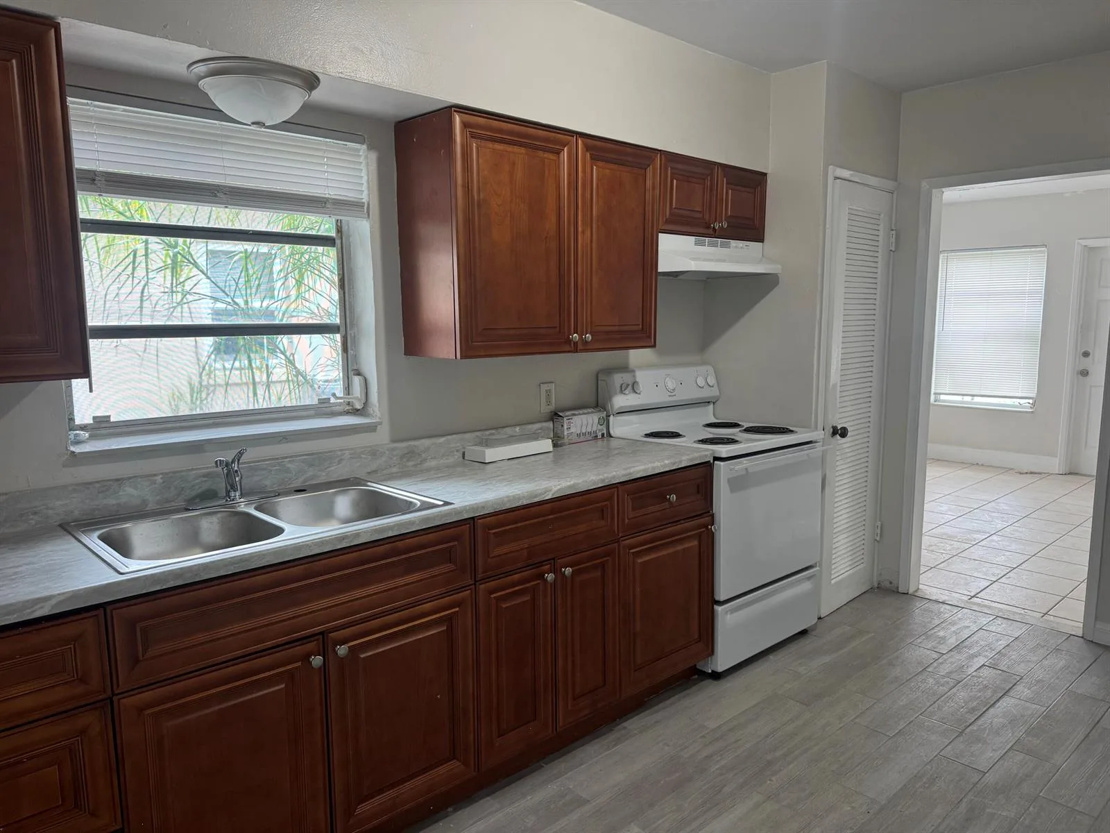 510 Hibiscus Avenue, Pompano Beach, FL 33062 photo 2