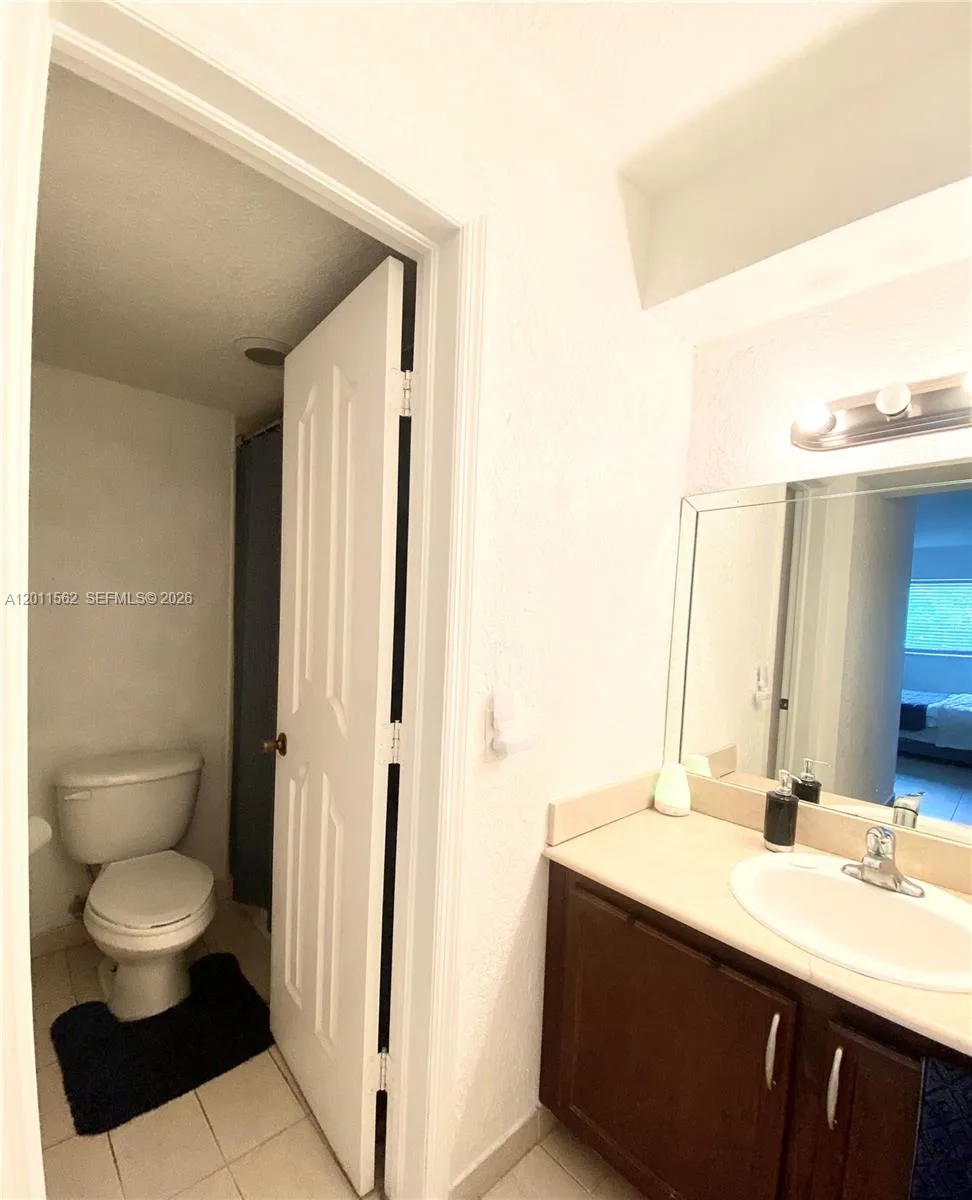 445 SW 11th St # 107, Miami, FL 33130 photo 6