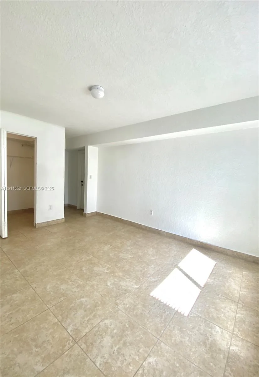 445 SW 11th St # 107, Miami, FL 33130 photo 9