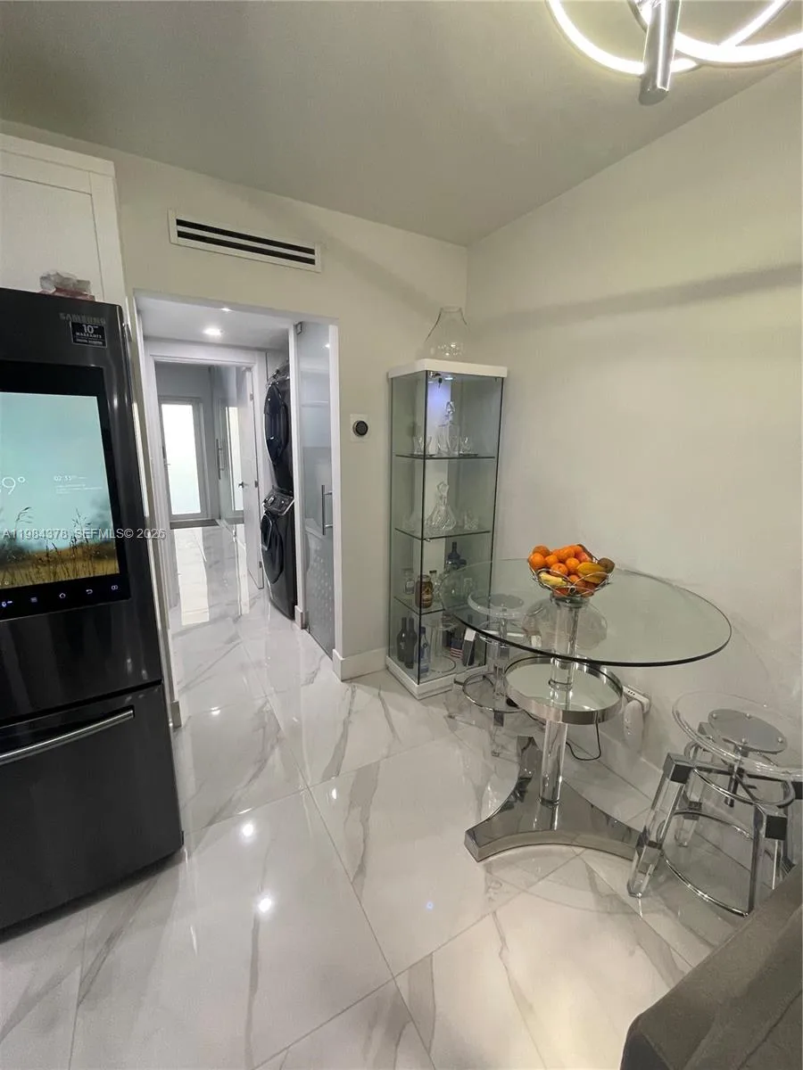 926 Michigan Ave # 3, Miami Beach, FL 33139 photo 9