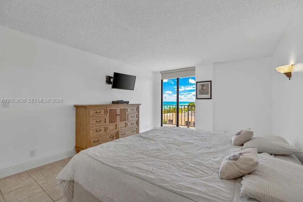 2625 Collins Ave # 702, Miami Beach, FL 33140 photo 11