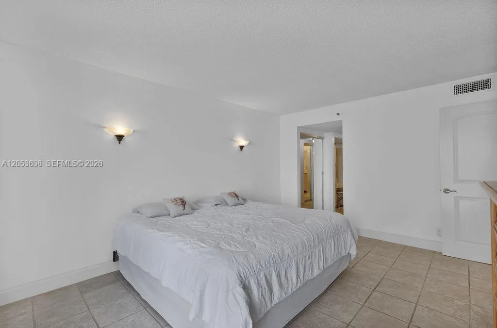 2625 Collins Ave # 702, Miami Beach, FL 33140 photo 13