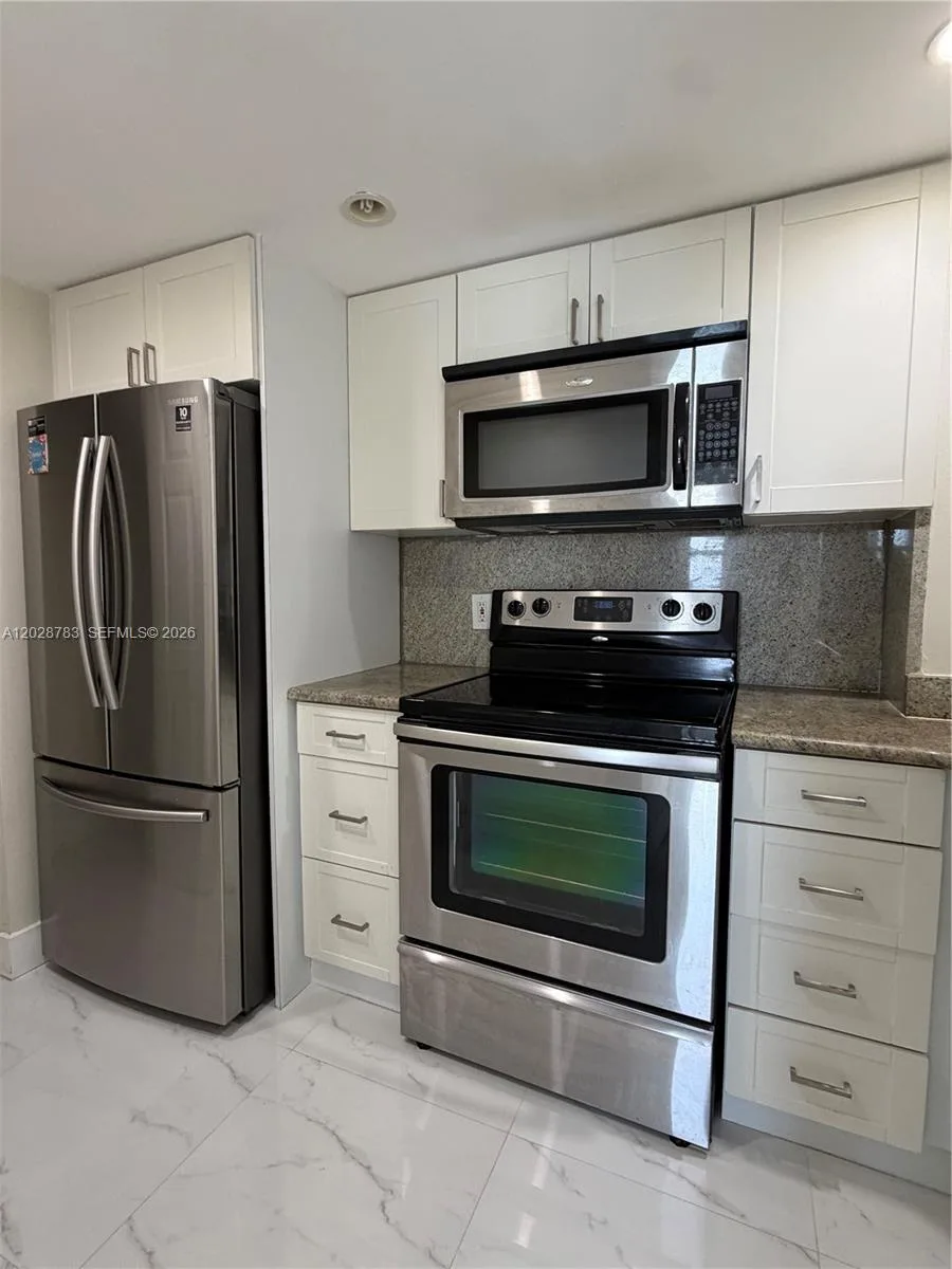 770 Claughton Island Dr # 704, Miami, FL 33131