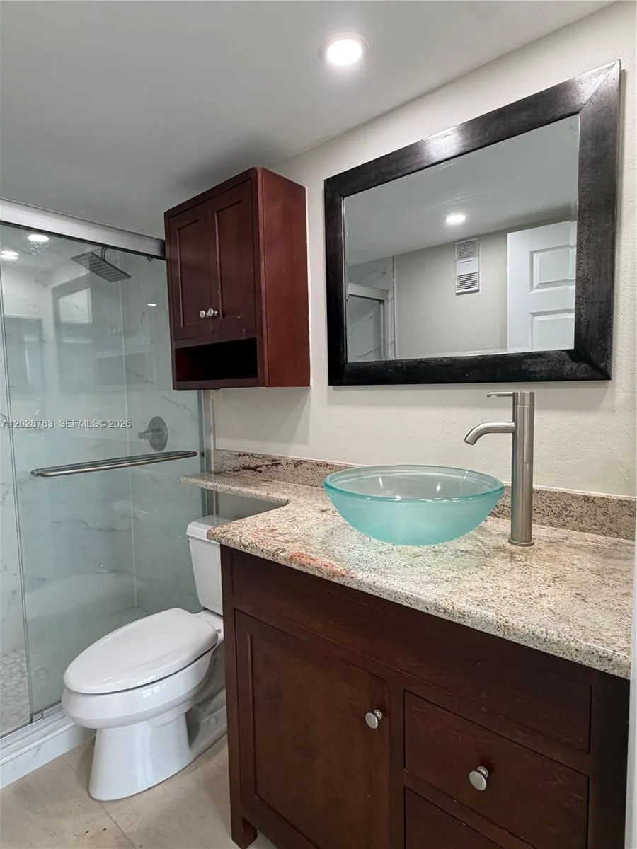 770 Claughton Island Dr # 704, Miami, FL 33131 photo 11