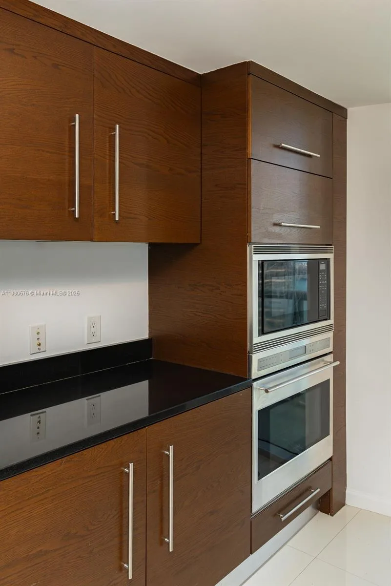 495 Brickell Ave # 2102, Miami, FL 33131 photo 5