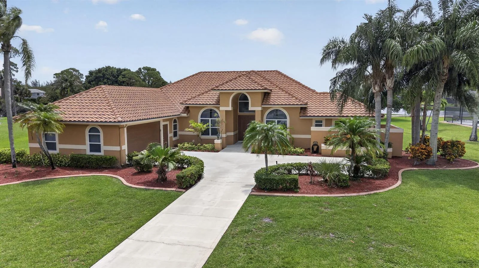 8030 Woodsmuir Drive, Palm Beach Gardens, FL 33412