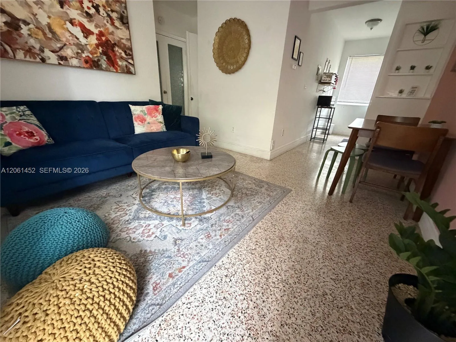 461 SW 6th St # 4, Miami, FL 33130