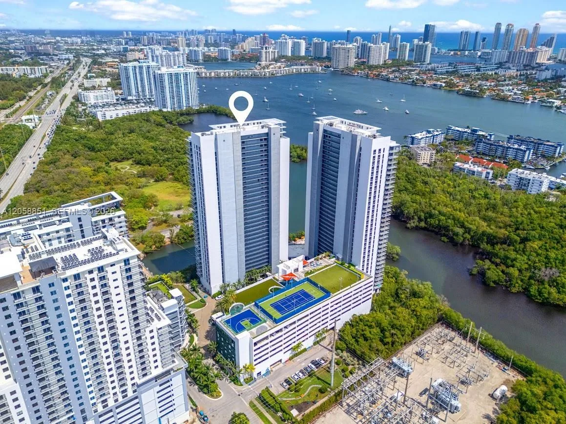 16385 Biscayne Blvd # 3201, North Miami Beach, FL 33160