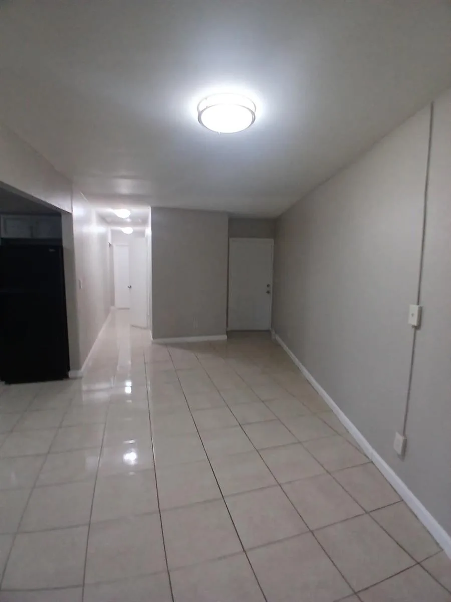126 NW 8TH Avenue # 1, Dania Beach, FL 33004 photo 8