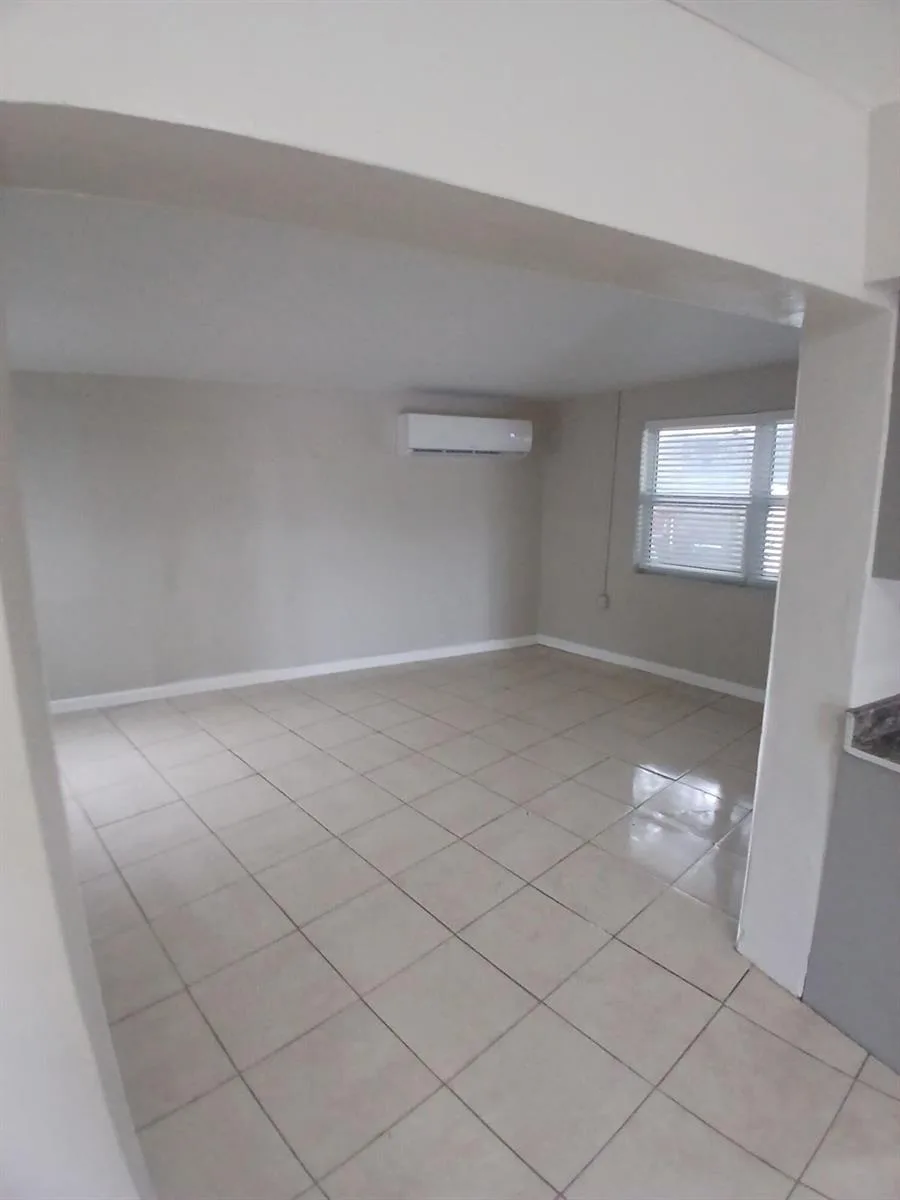 126 NW 8TH Avenue # 1, Dania Beach, FL 33004 photo 9