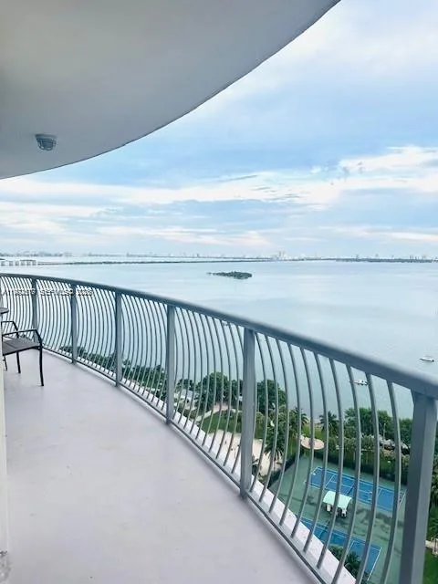 1750 N Bayshore Dr # 2302, Miami, FL 33132 photo 2