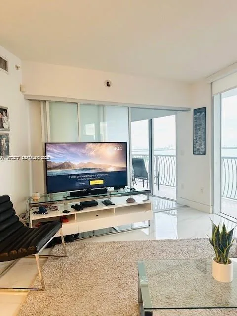 1750 N Bayshore Dr # 2302, Miami, FL 33132 photo 5