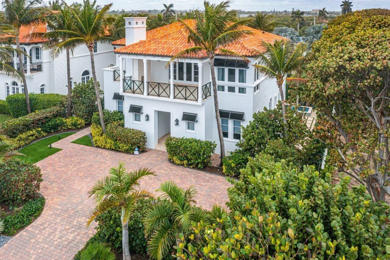 6103 N Ocean Boulevard N, Ocean Ridge, FL 33435 photo 2