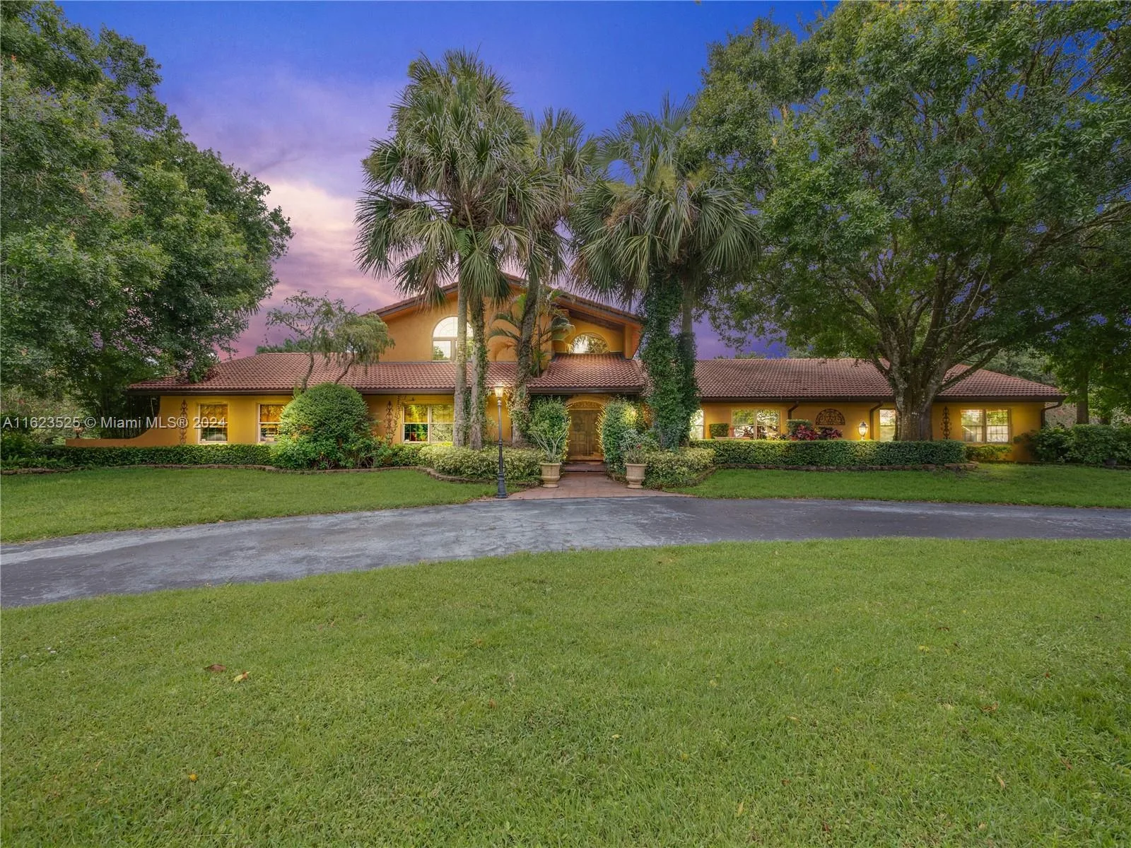 2110 NE 39th Blvd, Okeechobee, FL 34972 photo 2