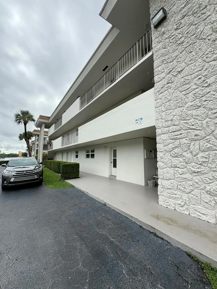 5701 NW 2ND Avenue # ONE, Boca Raton, FL 33487 photo 4