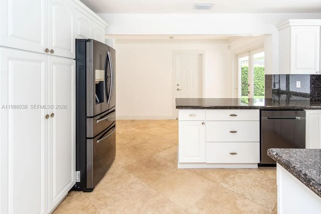 75 S Prospect Dr, Coral Gables, FL 33133 photo 12