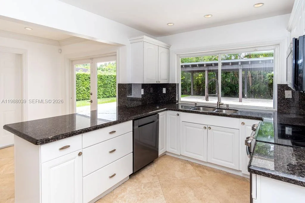75 S Prospect Dr, Coral Gables, FL 33133 photo 13